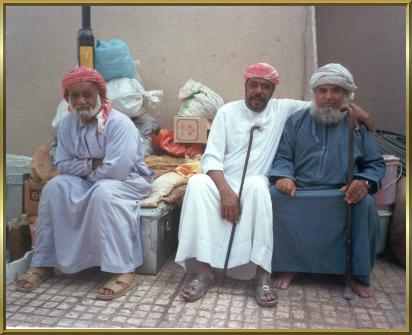 Die netten Alten im Souk von Buraimi